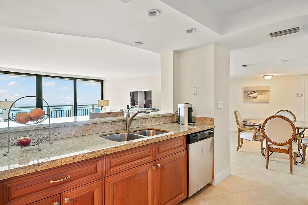 Tiara Singer Island Unit 33e photo 7