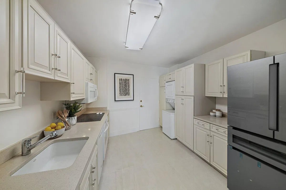Palm Beach Towers, Palm Beach Unit 525b photo 10