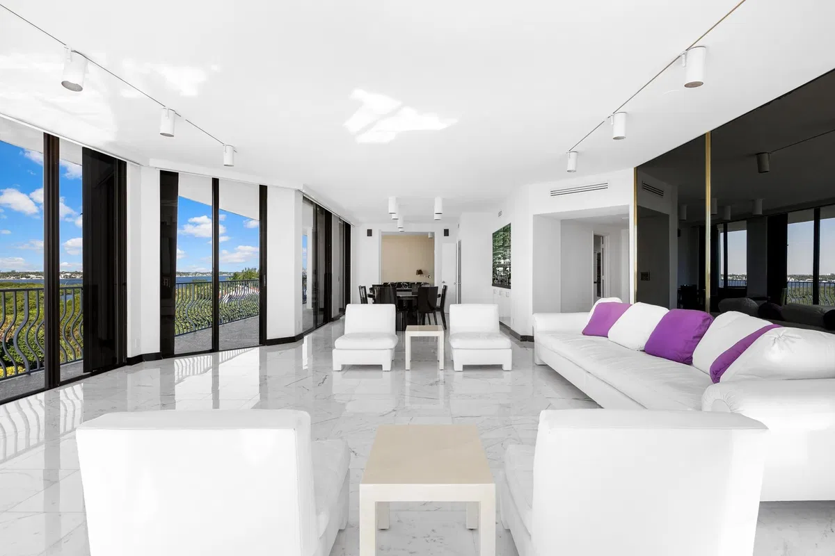 Sloan's Curve Palm Beach Unit 406n photo 7