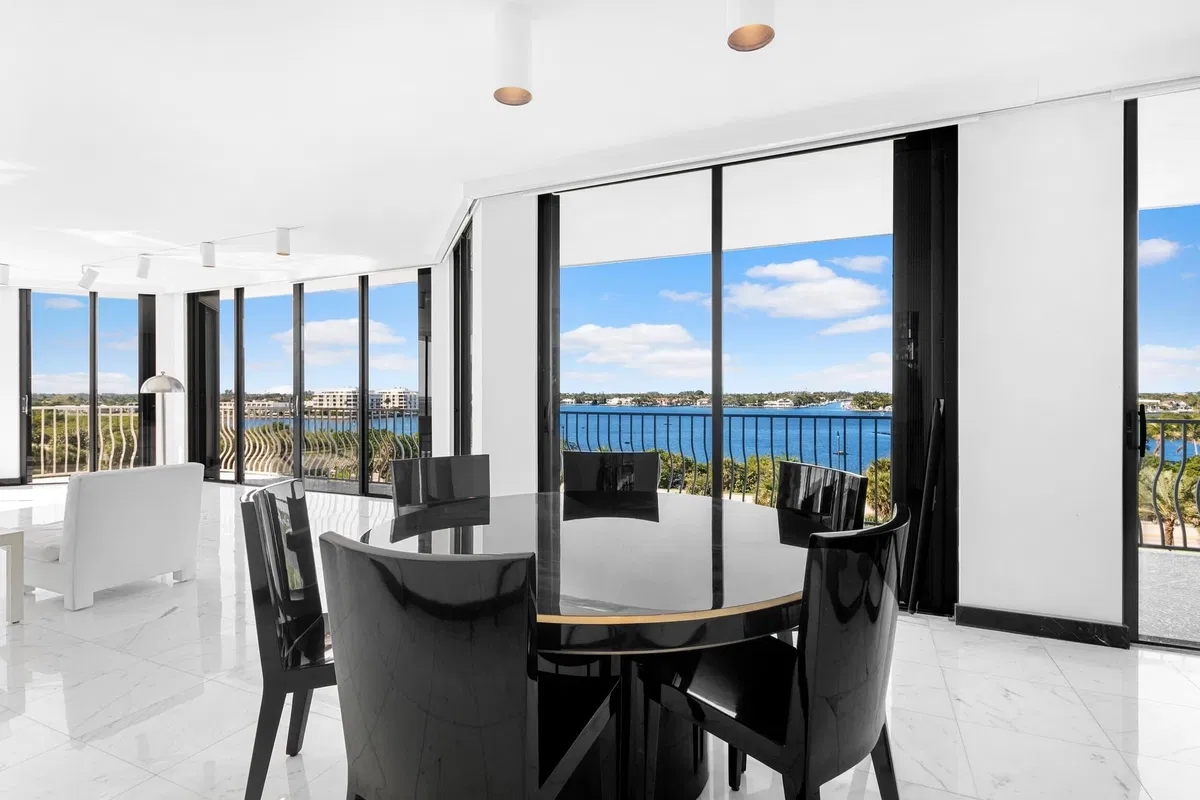 Sloan's Curve Palm Beach Unit 406n photo 10