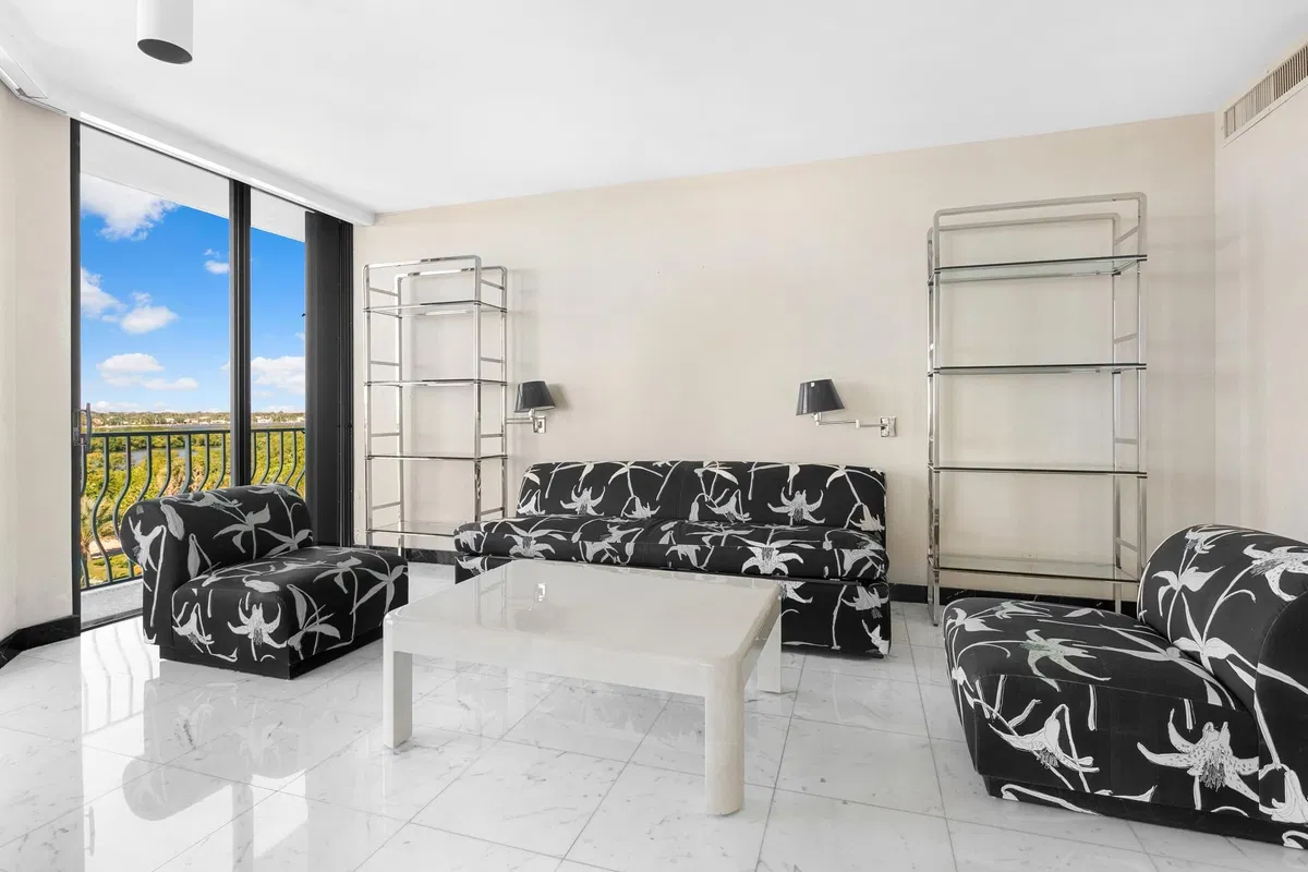 Sloan's Curve Palm Beach Unit 406n photo 13