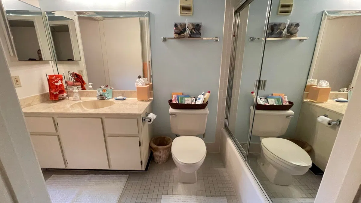 Unit 307 photo 10