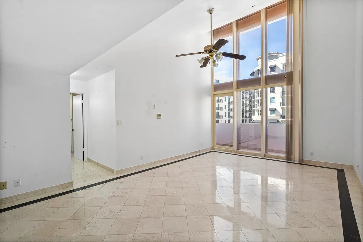 The Plaza of The Palm Beaches Unit Th2h photo 16