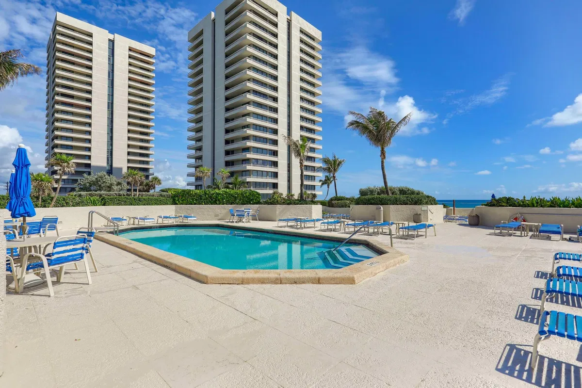 Water Glades Unit 16 A photo 43