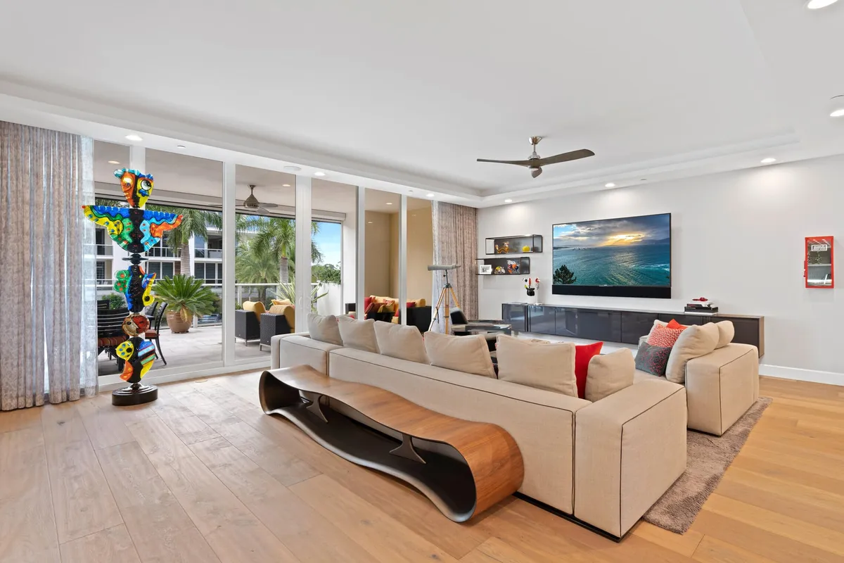Azure Palm Beach Gardens Unit 202 photo 13