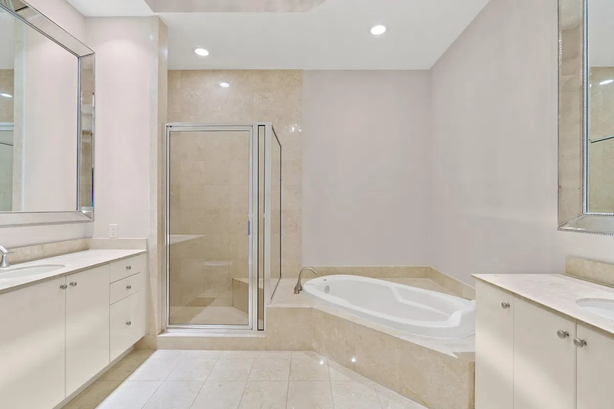 Two City Plaza Unit 212 photo 10