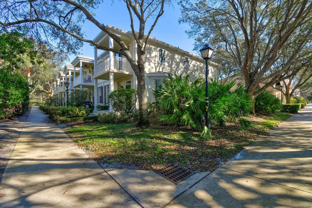 Charleston Court at Abacoa Residence photo 43