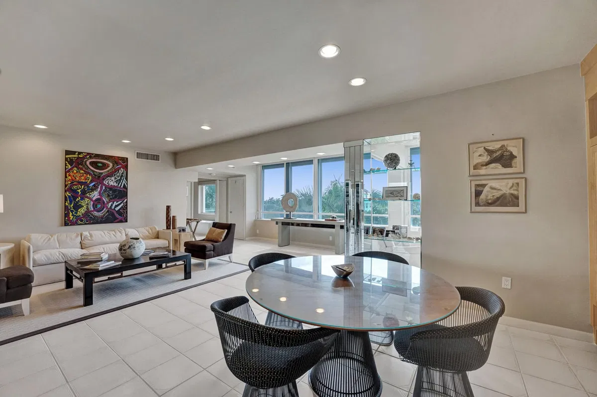 Palm Beach Towers, Palm Beach Unit 302b photo 7