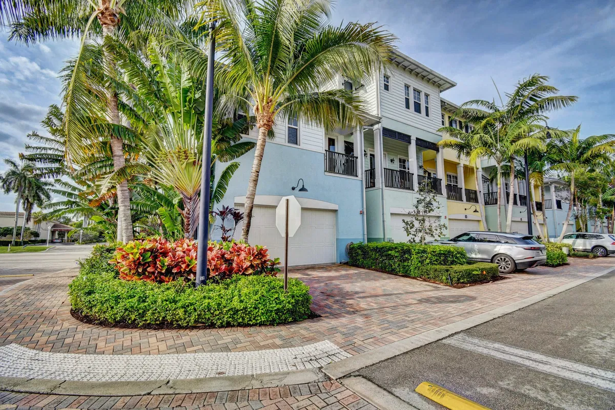 Latitude Delray Residence
