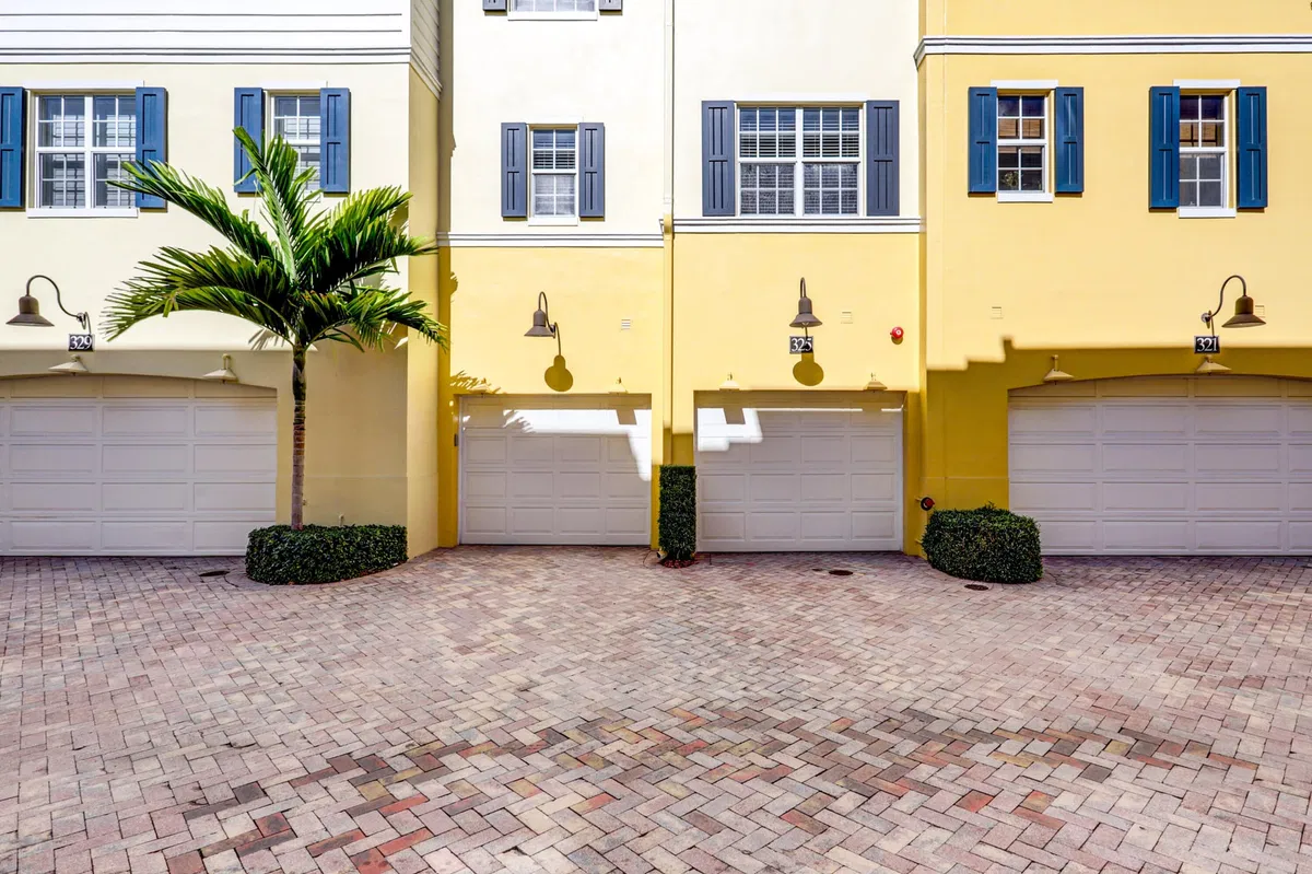Magnolia Court Residence photo 55