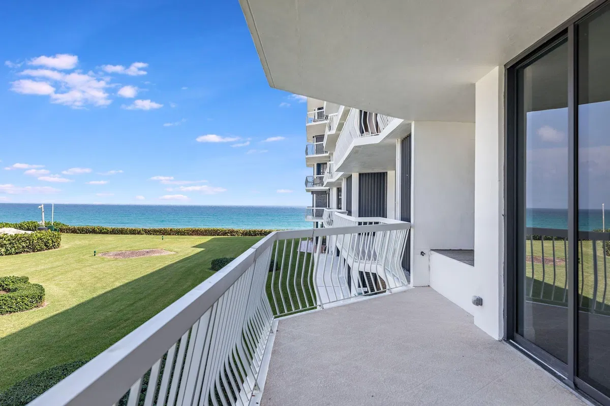 Sloan's Curve Palm Beach Unit 204n & C4e photo 7