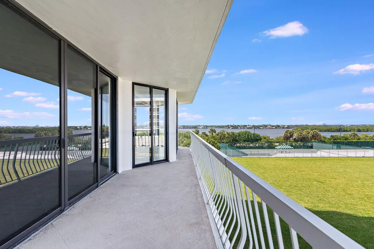 Sloan's Curve Palm Beach Unit 204n & C4e photo 19