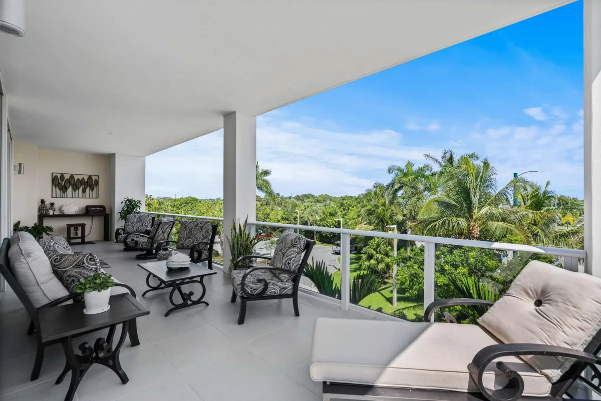 Azure Palm Beach Gardens Unit 301 photo 34