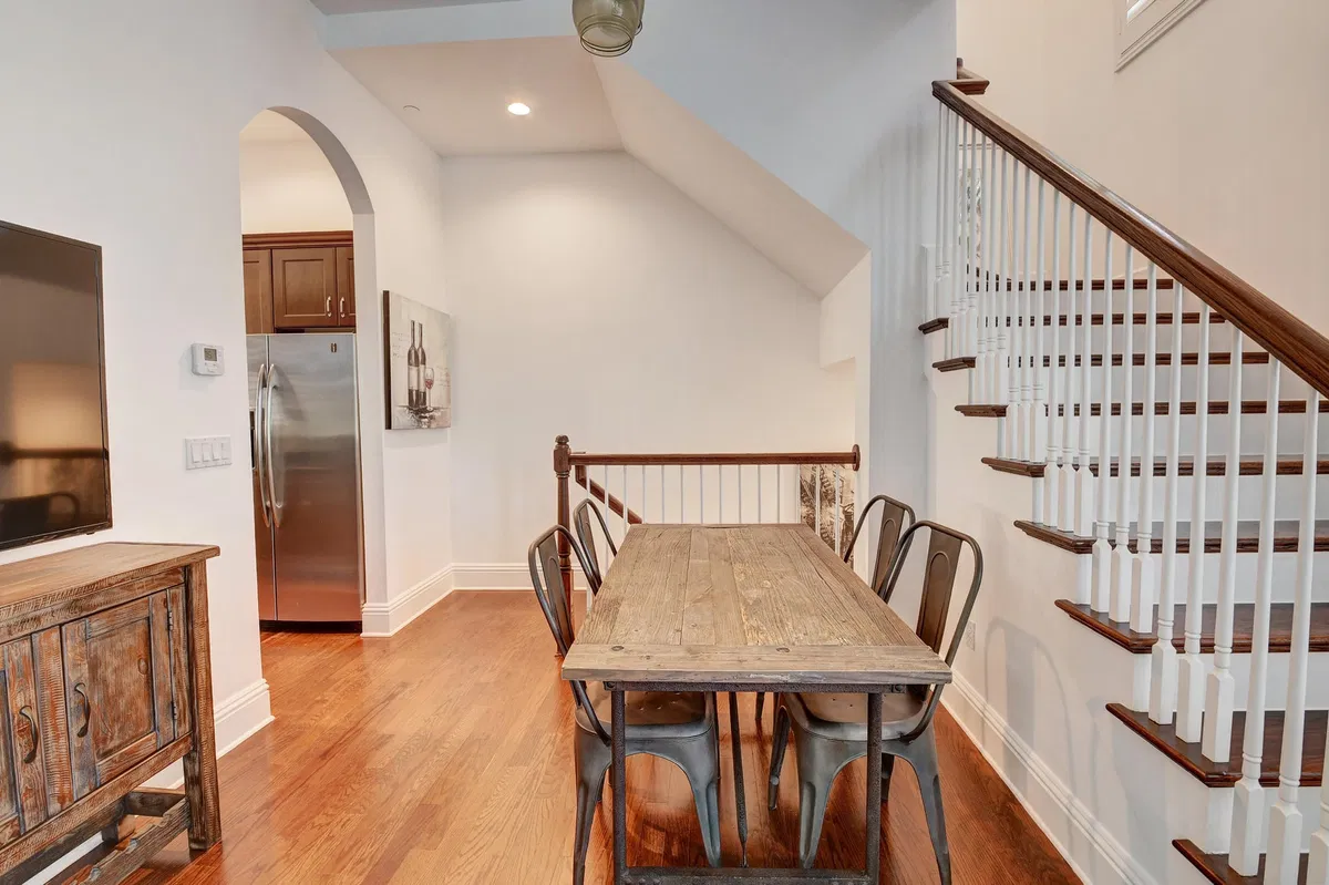 Hamilton Place Unit C photo 7