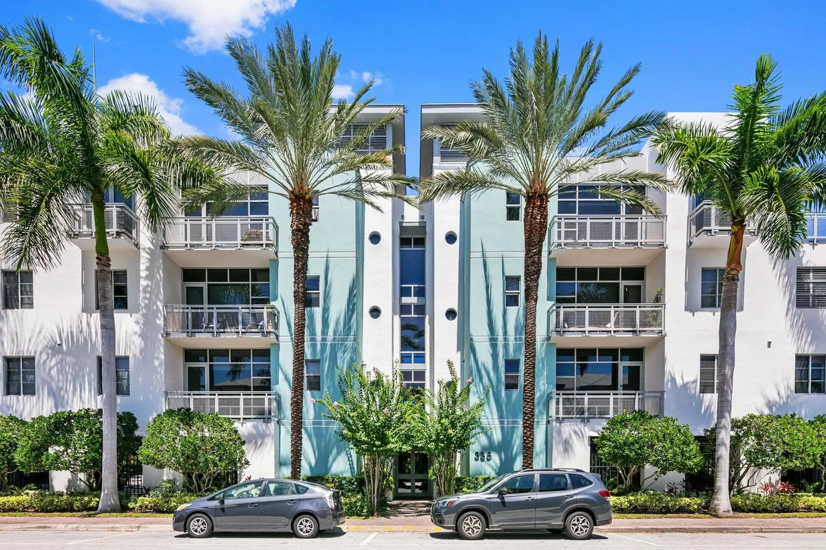 The Meridian Unit 209