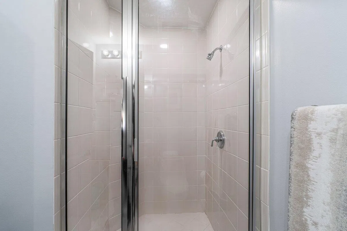 One City Plaza Unit 438 photo 16