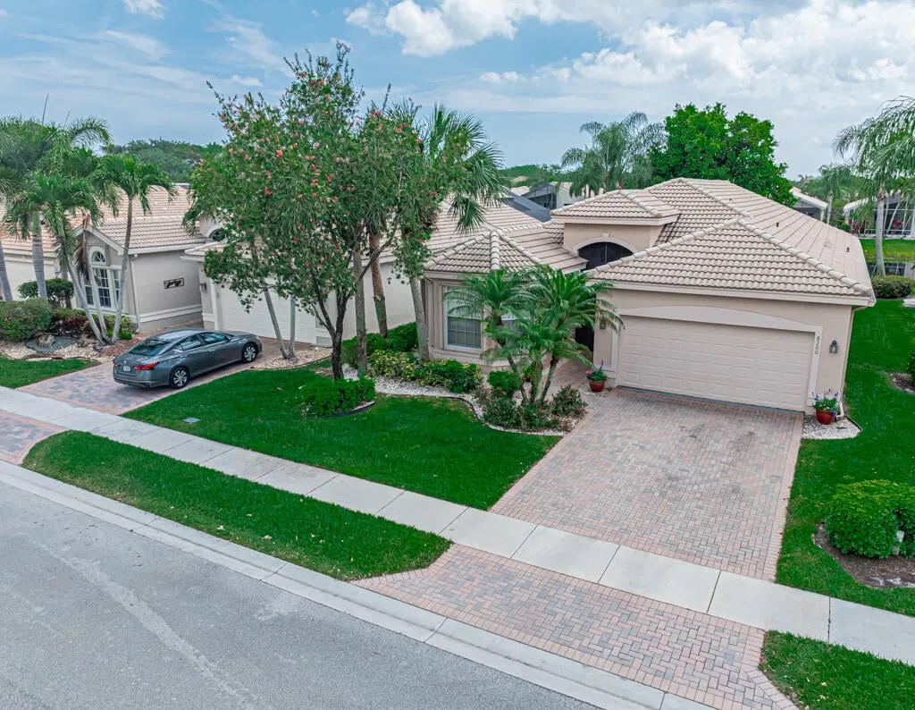 Residence photo 64