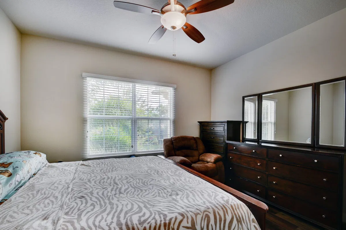 Residence photo 34