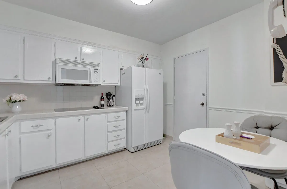 Boca Raton Unit 6n photo 16