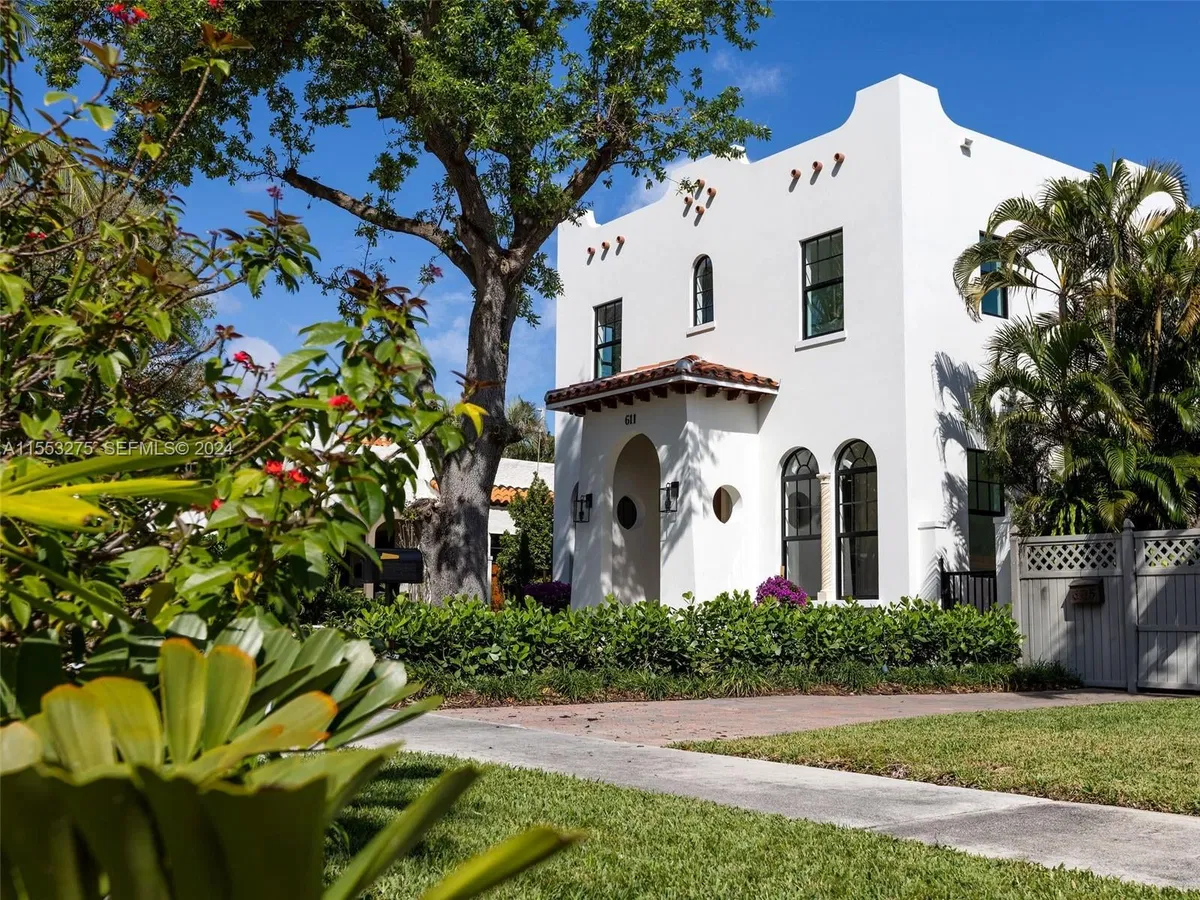 Flamingo Park Residence