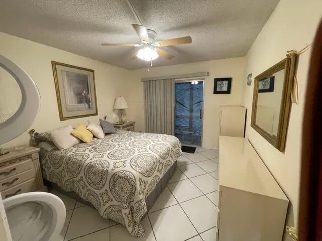 Unit 206 photo 13