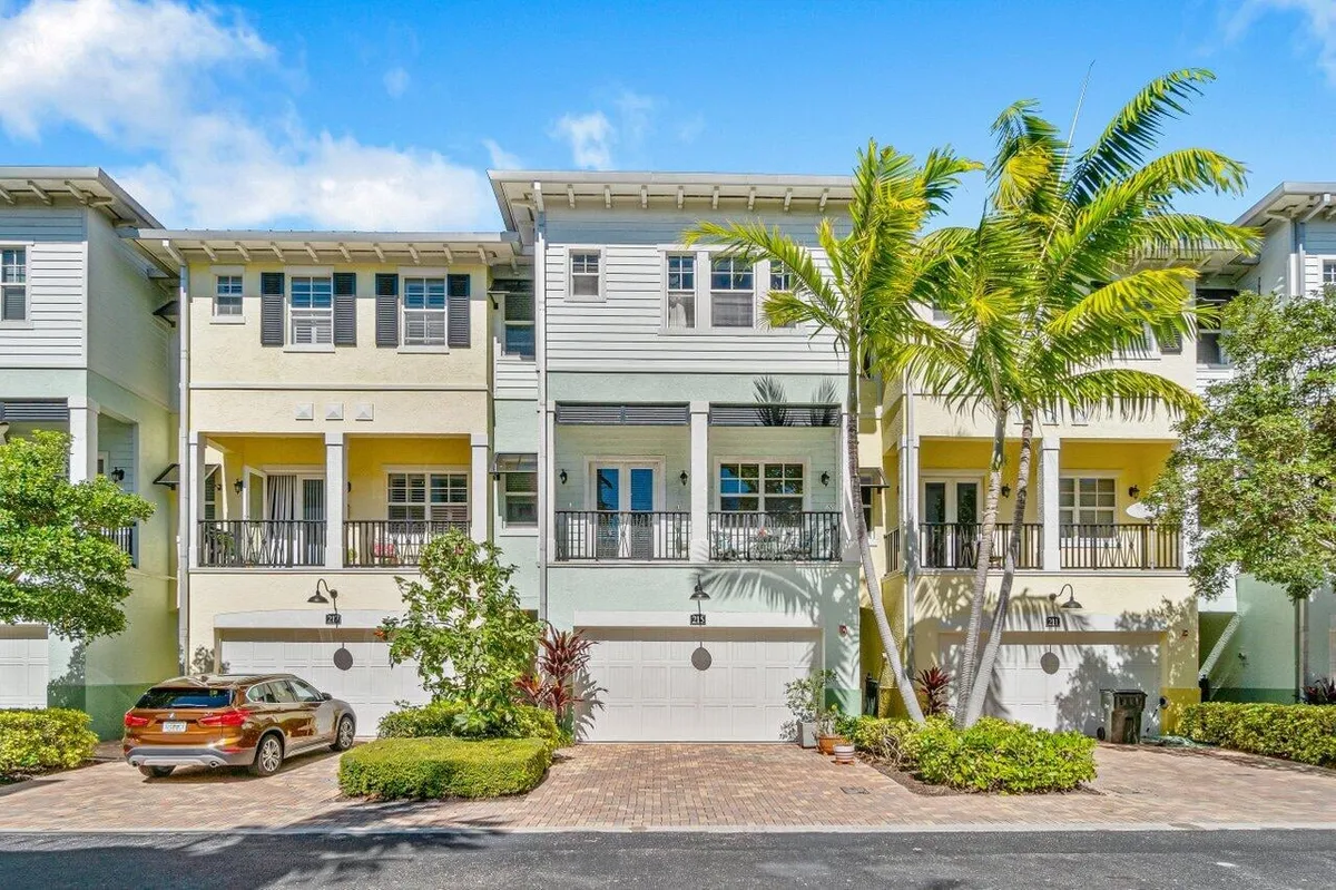 Latitude Delray Residence