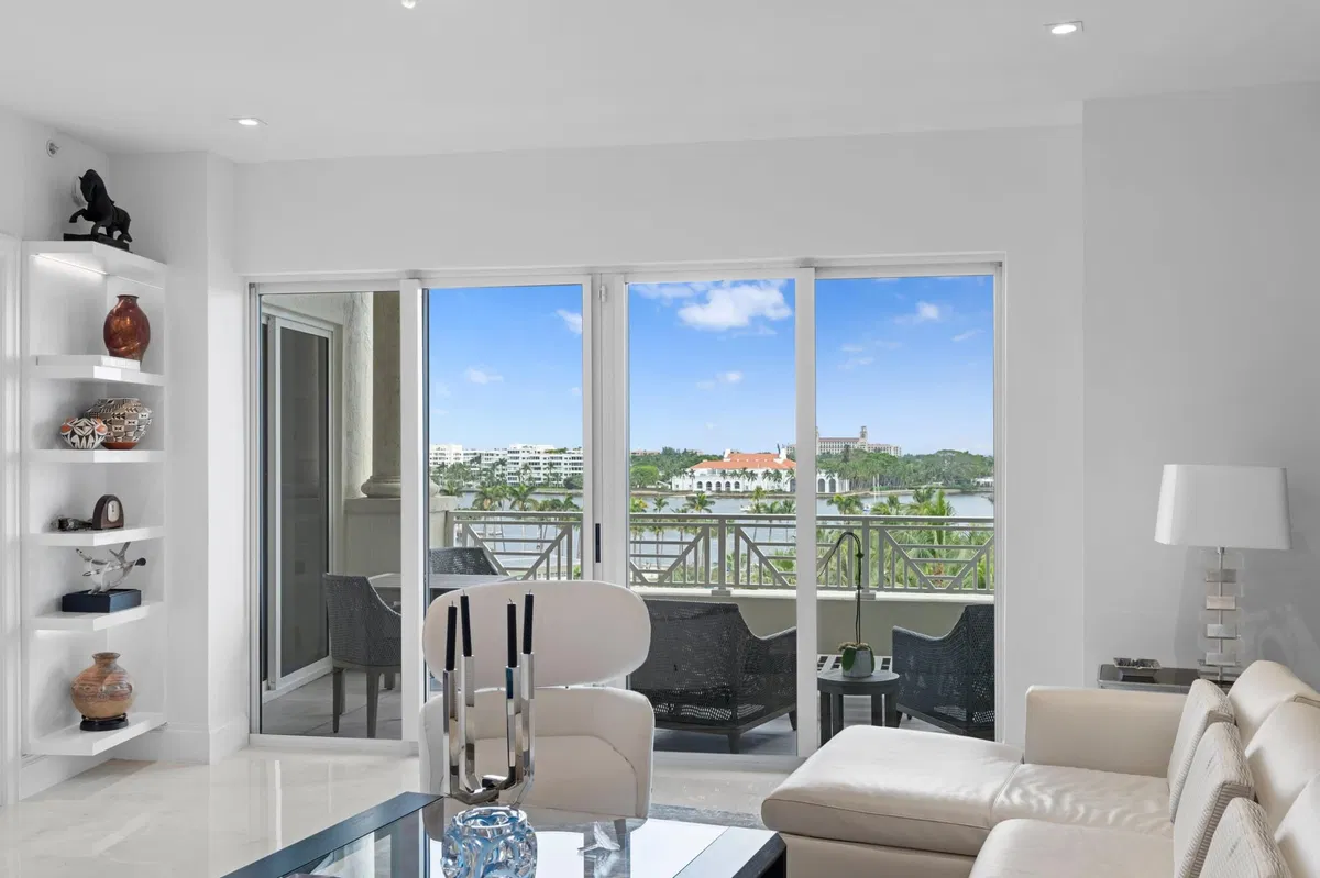 Esplanade Grande Unit 504 photo 4