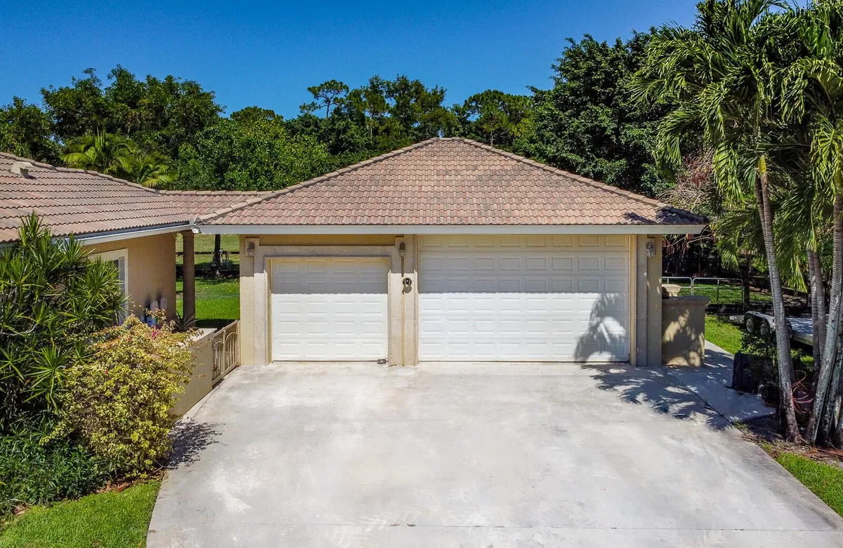  Residence photo 49