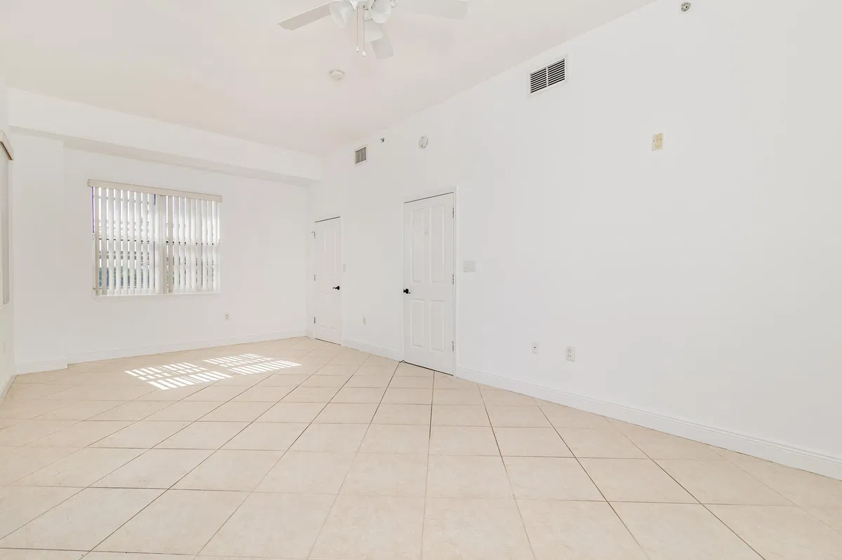 Flagler Landing Unit 405 photo 10