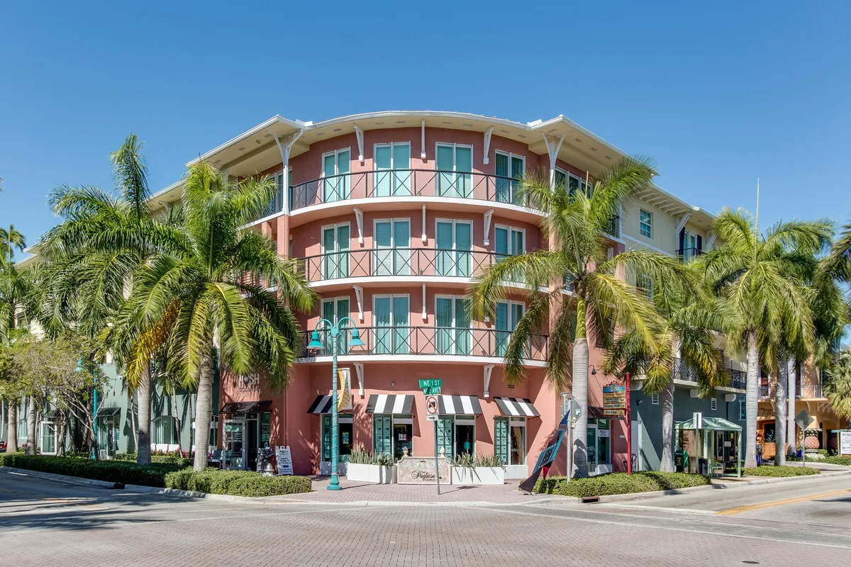 The Astor Unit 512 photo 34