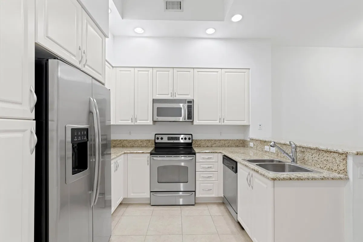 One City Plaza Unit 235 photo 7