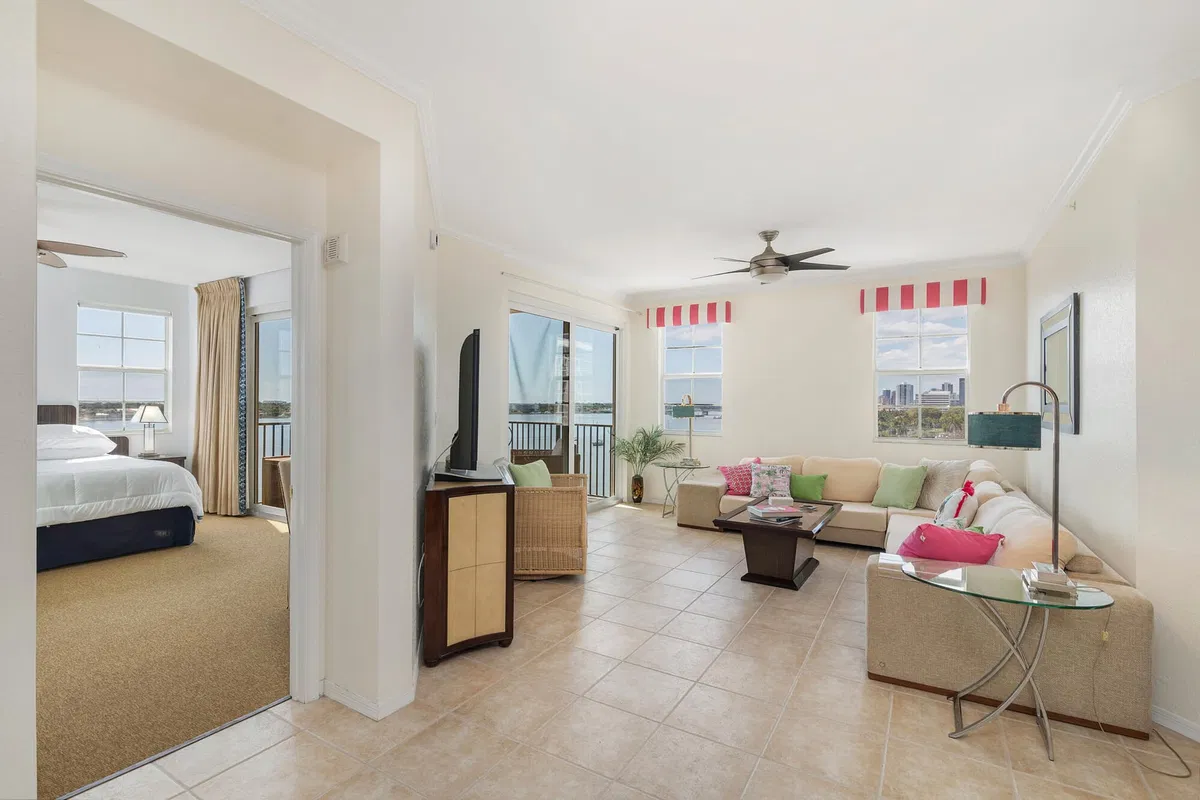 Flagler Pointe Unit 902 photo 4