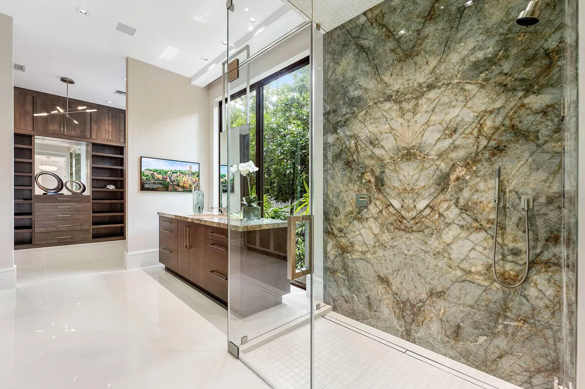 Royal Palm Yacht and Country Club Residence photo 46