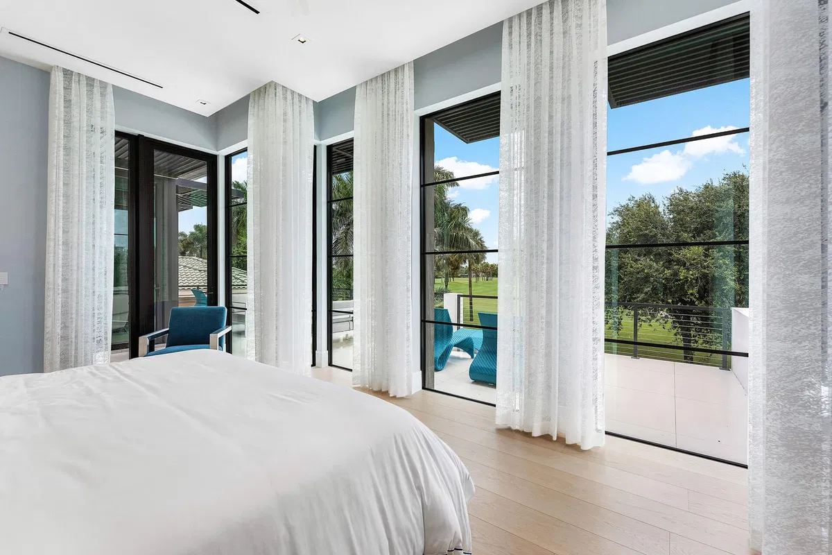 Royal Palm Yacht and Country Club Residence photo 64