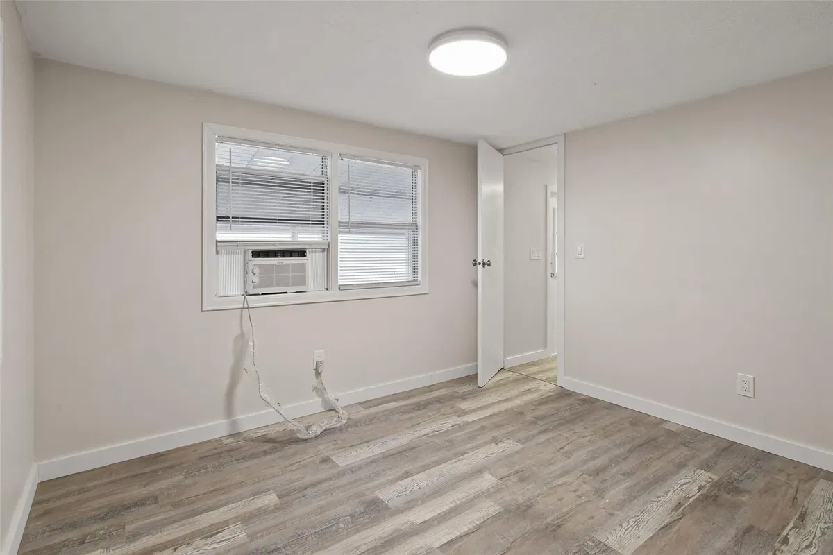 Residence photo 7
