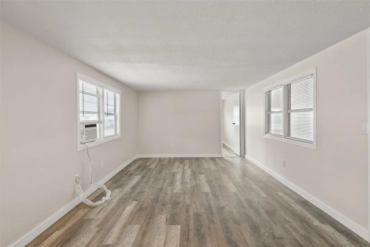 Residence photo 10