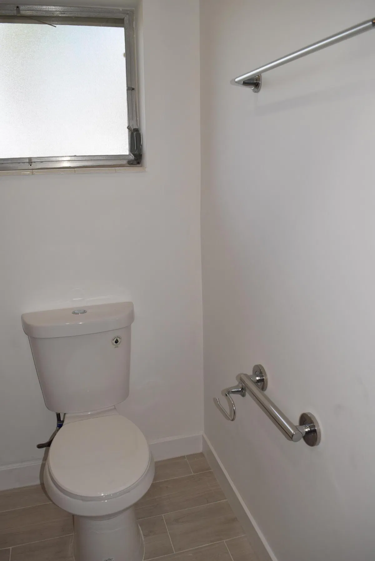 Unit D photo 52