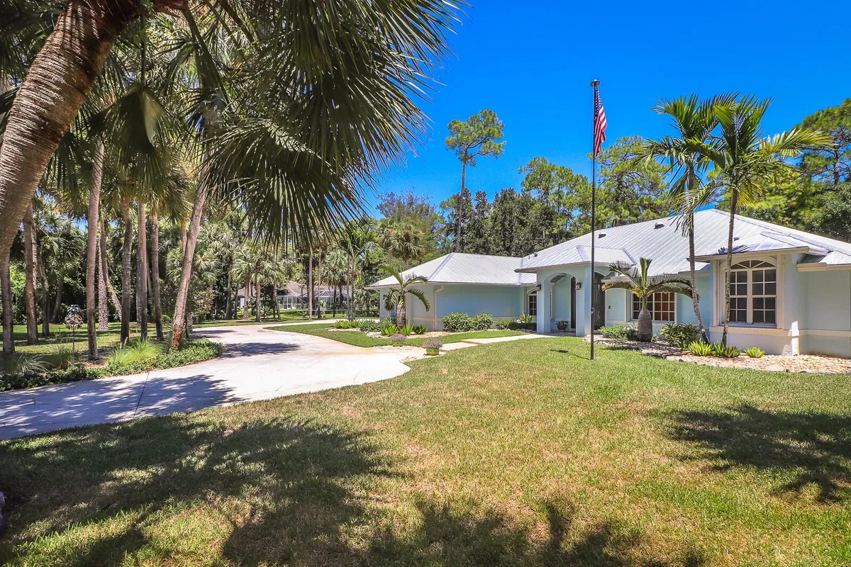 Residence photo 34