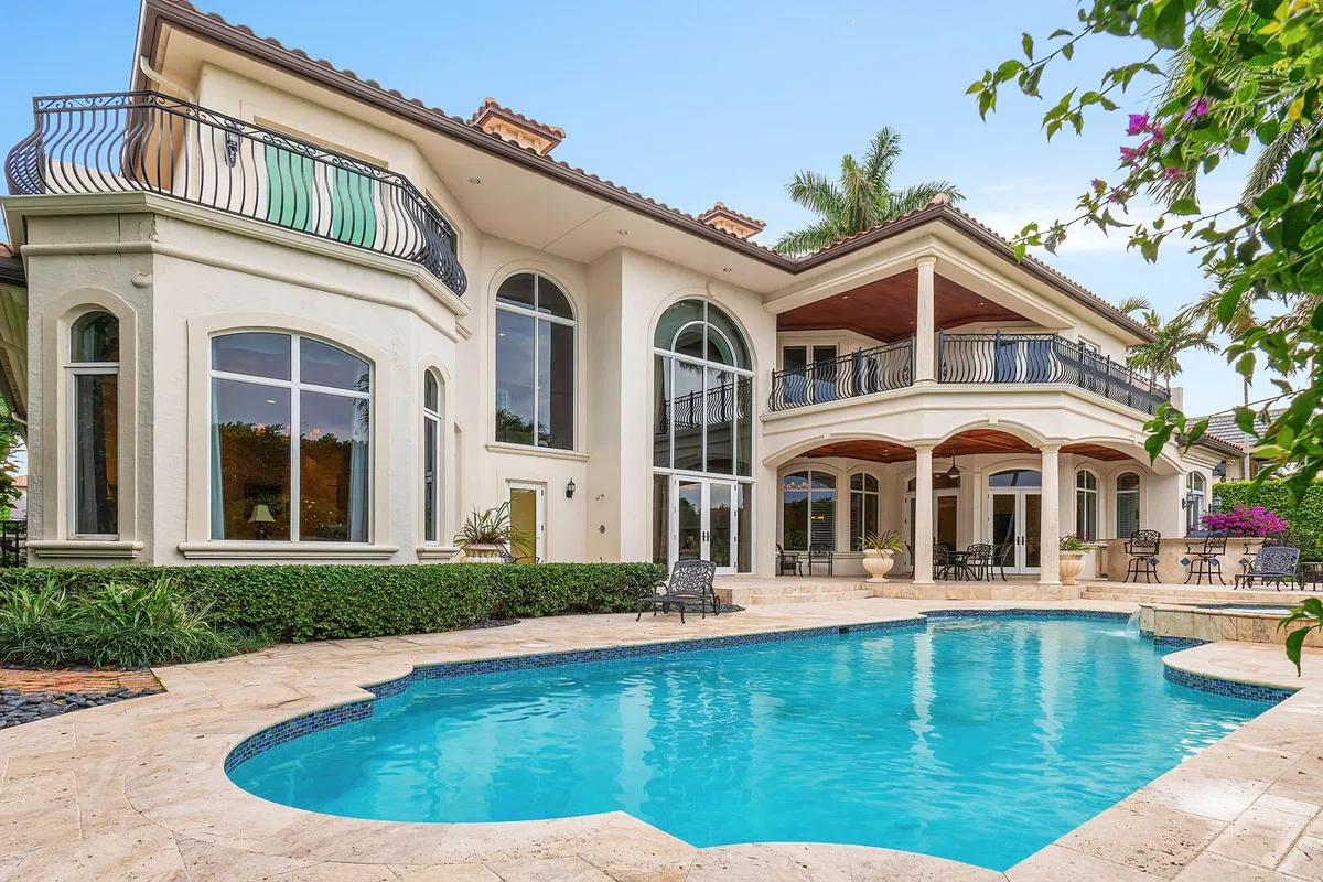 Royal Palm Yacht and Country Club Residence photo 22
