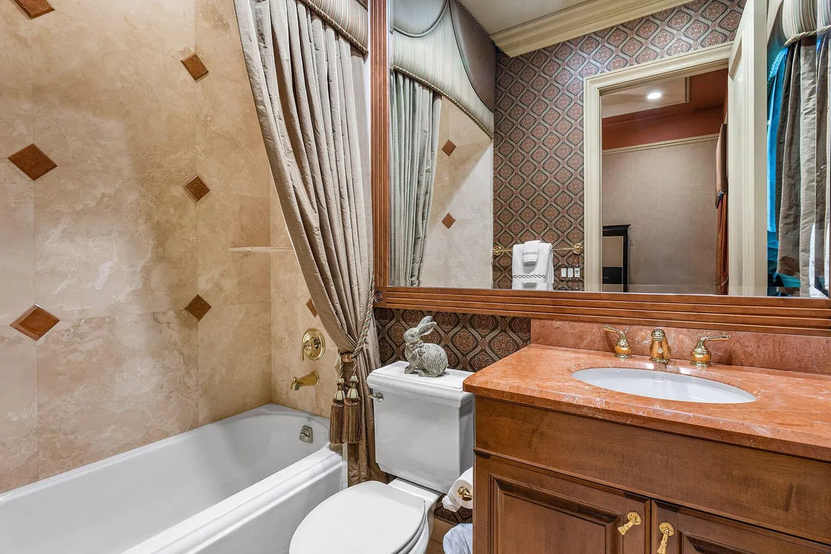 Royal Palm Yacht and Country Club Residence photo 34