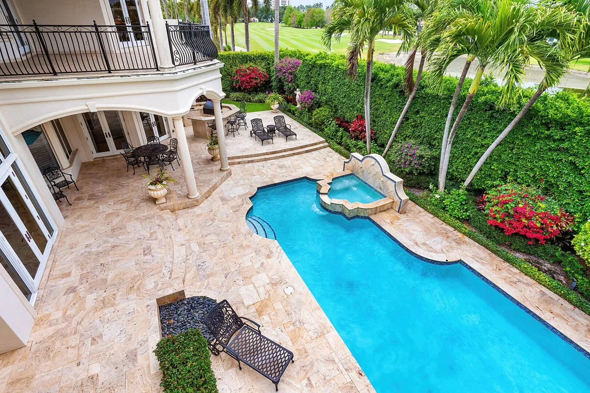 Royal Palm Yacht and Country Club Residence photo 40