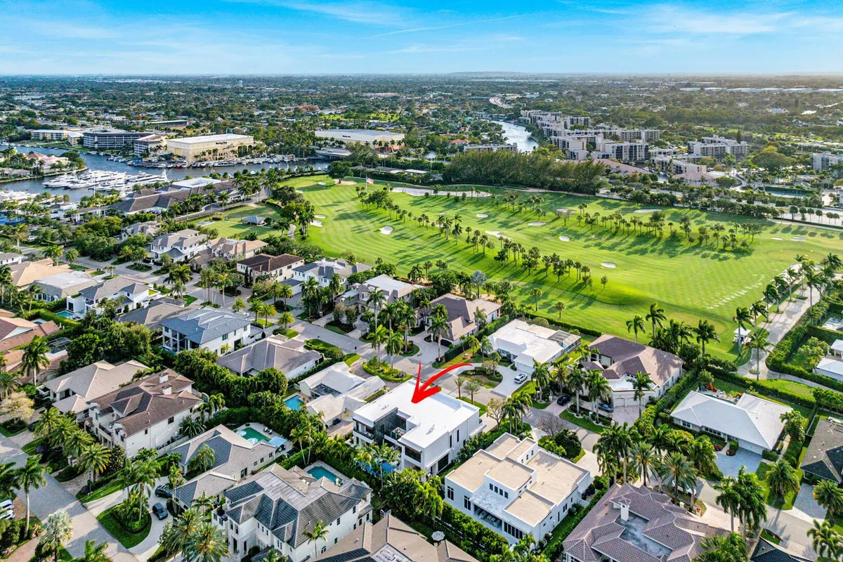 Royal Palm Yacht and Country Club Residence photo 91