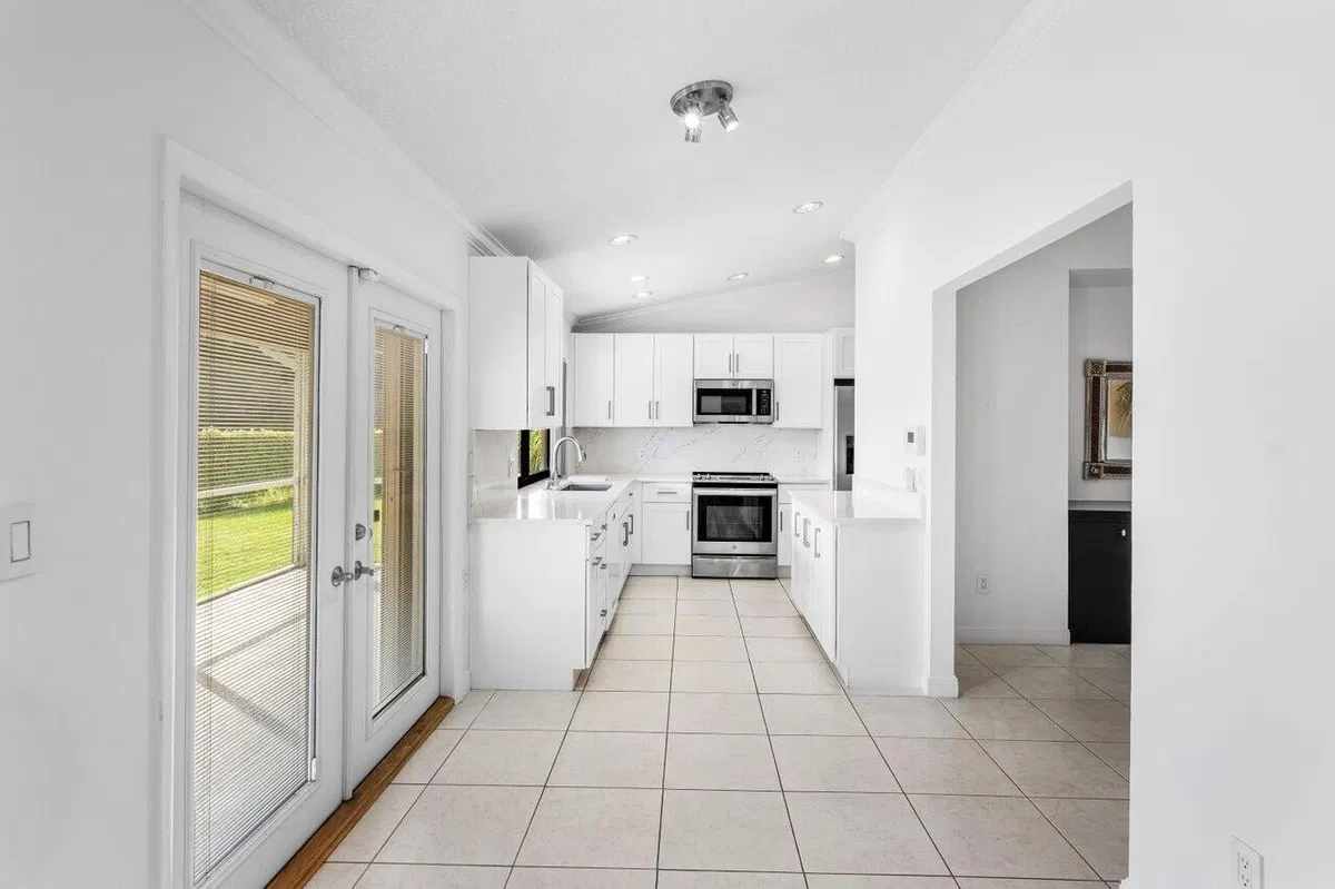 Millpond Boca Raton Residence photo 13