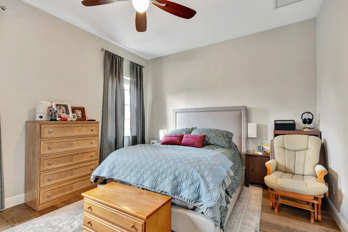 Canterbury Place Residence photo 28
