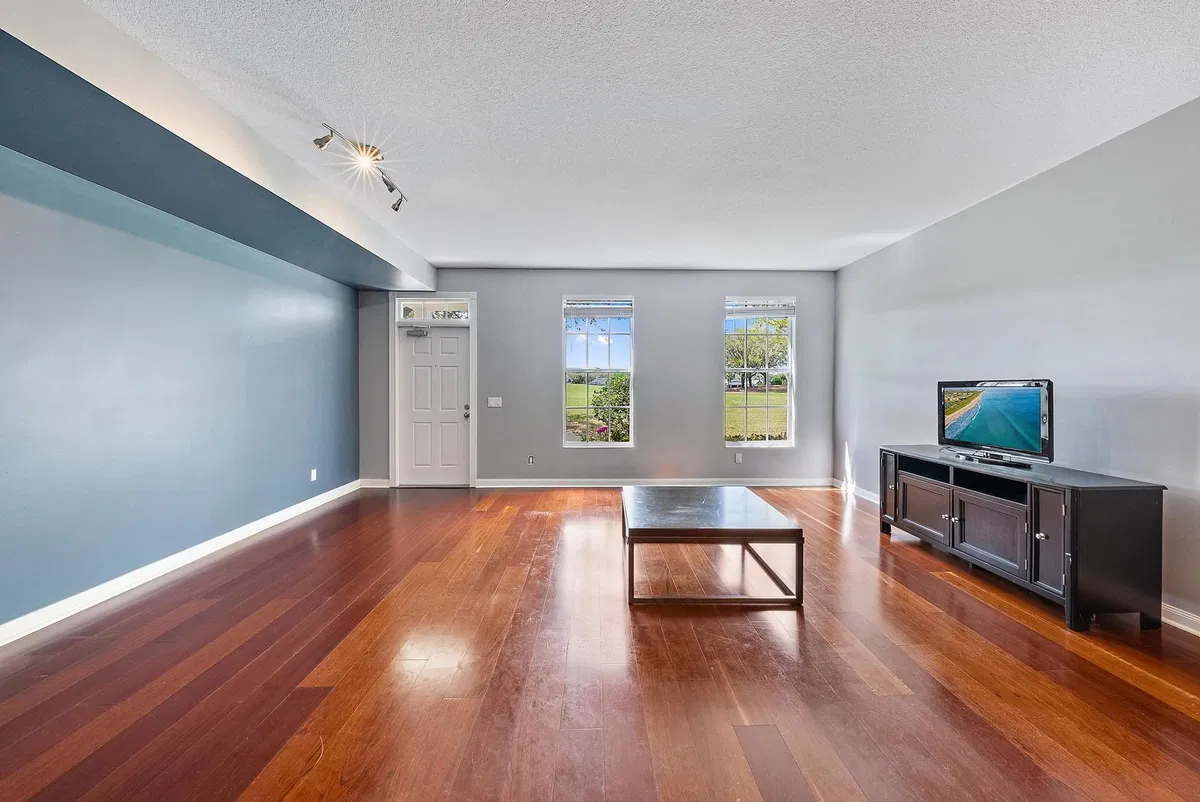Charleston Court at Abacoa Residence photo 7