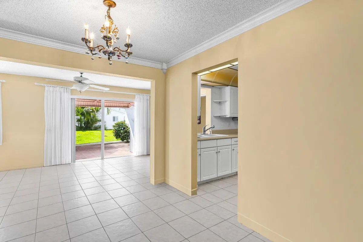  Residence photo 10