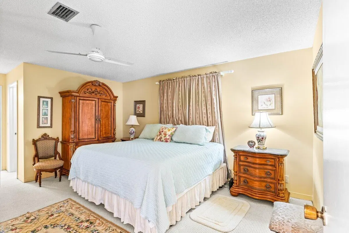  Residence photo 13