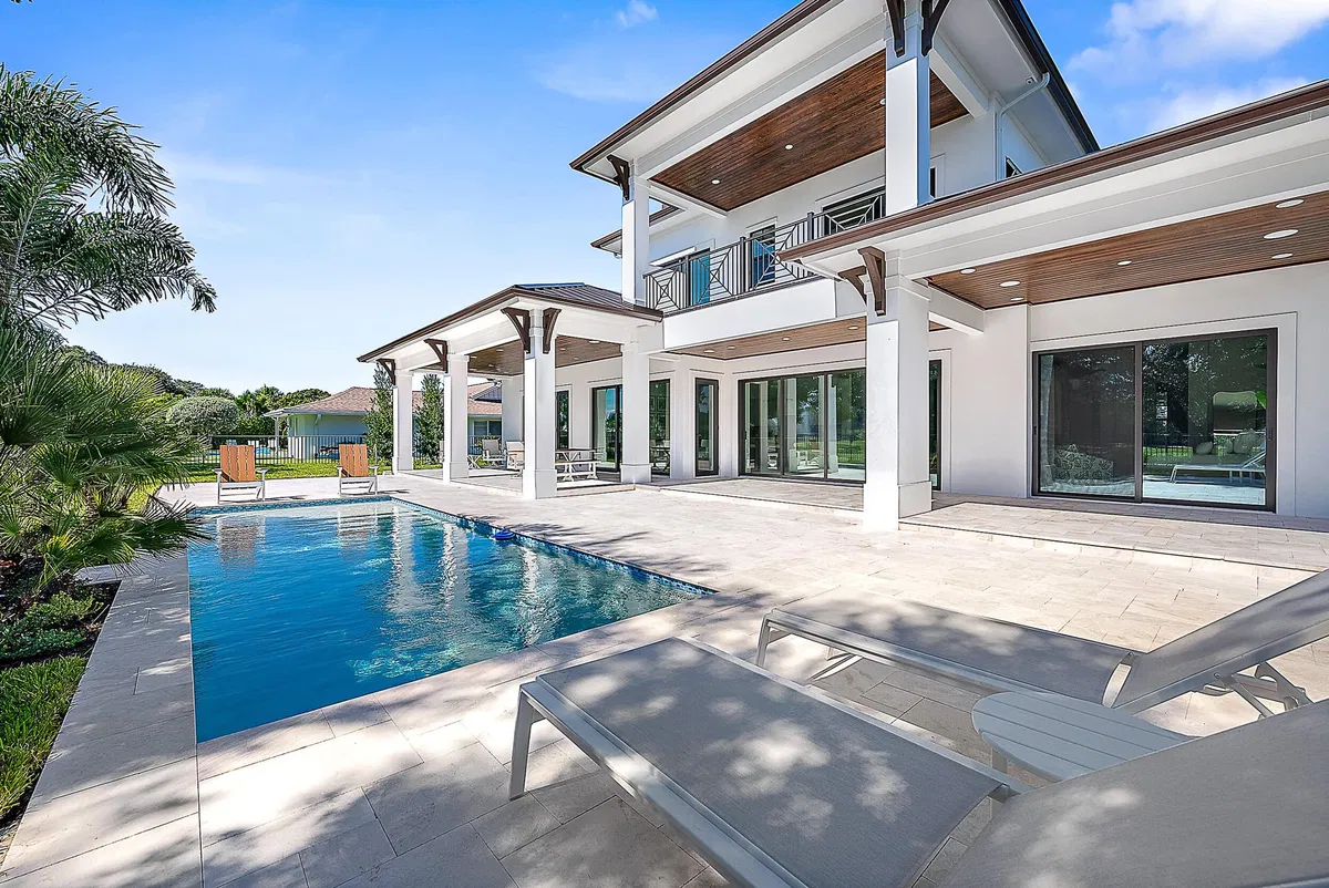 Tequesta Country Club Residence