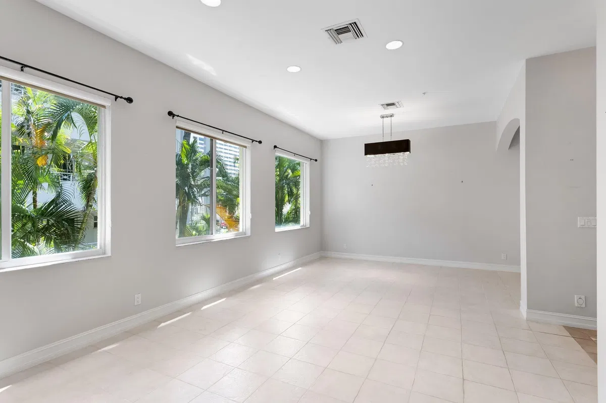 Saturnia Boca Raton Unit 11 photo 16