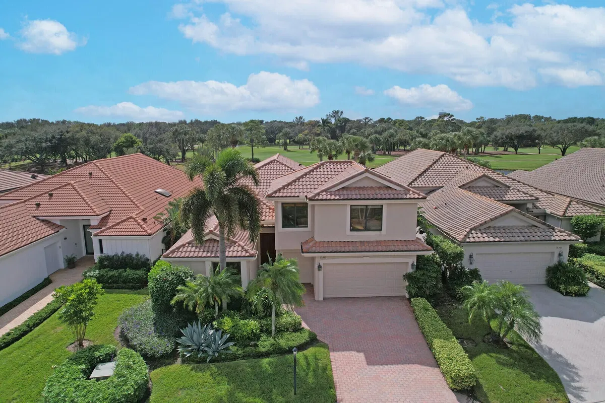 Frenchman's Creek Residence photo 49
